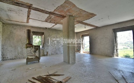 Terratetto unifamiliare Contrada Rofanello 27, Tolentino