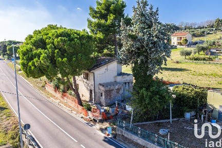 Terratetto unifamiliare Strada provinciale maceratese snc, Santa Maria Apparente, Zona Industriale, Civitanova Marche