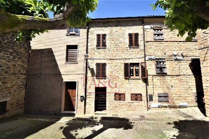 Terratetto unifamiliare via Giuseppe Garibaldi 13, Gualdo