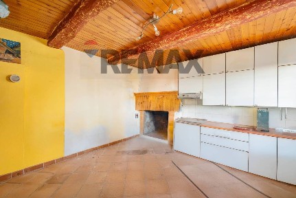 Terratetto plurifamiliare piazza Balducci 5, Centro, Poggio San Vicino