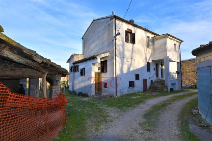 Terratetto unifamiliare Contrada Schito, Sarnano