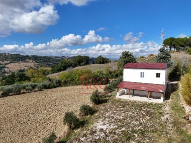 Terratetto unifamiliare Contrada Fiastra, Ripe San Ginesio