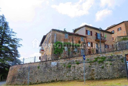 Terratetto unifamiliare via Roma, Centro, Sarnano