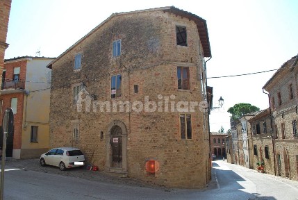 Terratetto unifamiliare via Giacomo Matteotti 2, Centro, San Ginesio