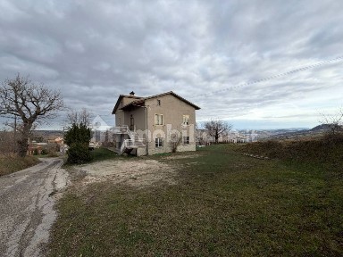 Terratetto unifamiliare Contrada San Venanzo, Monte San Martino