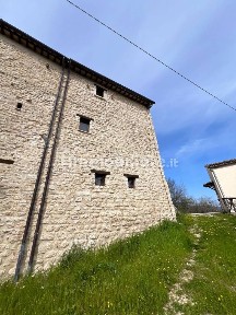Caldarola, Località Castello di Vestignano, 39