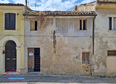 Potenza Picena, Via Santa Croce, 12