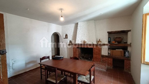 Terratetto unifamiliare via frazione Fonte di Brescia, Fiuminata