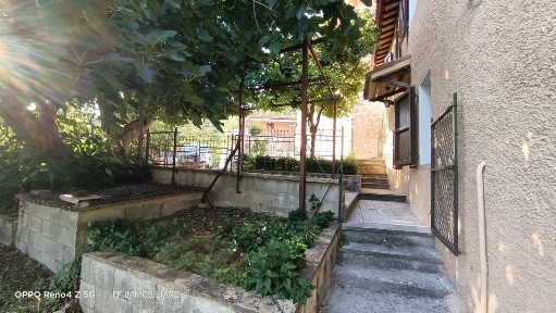 Terratetto unifamiliare via Roma, Centro, Pieve Torina