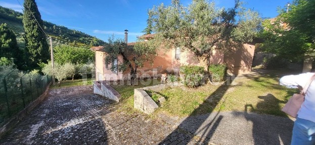 Terratetto unifamiliare via Corta di Serripola 86, Serripola, San Severino Marche