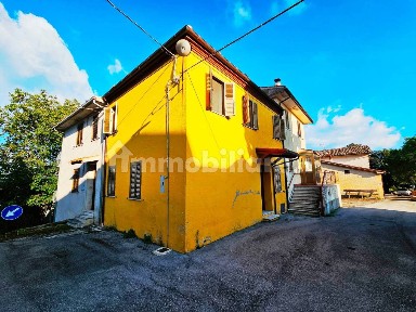 San Severino Marche, Località Isola