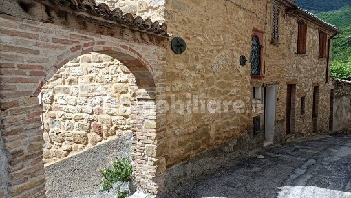 Castelraimondo