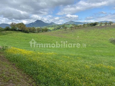 Terratetto unifamiliare 252 m², Matelica