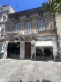 Terratetto unifamiliare 220 m², Centro, Civitanova Marche