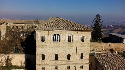 Terratetto plurifamiliare piazzale Pintucci Cavalieri 6, Centro, Recanati