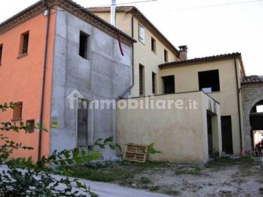 Casa indipendente 160 m², ottimo stato, Centro, San Severino Marche
