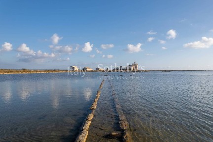 Marsala, Isola Lunga