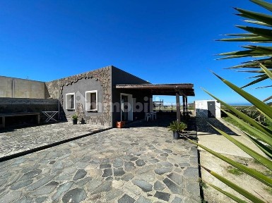 Dammuso Contrada Zinedi, Pantelleria