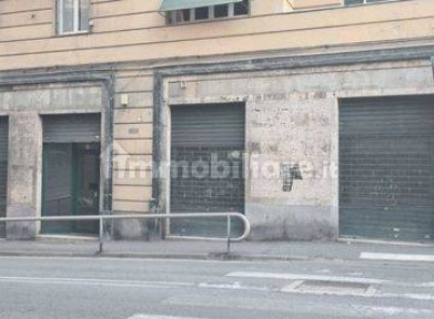 Magazzino all'asta, Piazza Armerina