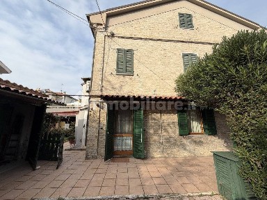 Villa bifamiliare via Sardegna 17, Borgo Molino, Portone, Senigallia
