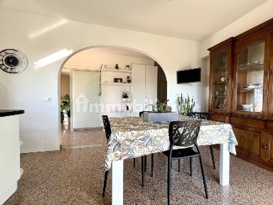 Villa bifamiliare via San Marcello, San Marcello - Montelatiero, Jesi