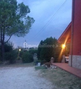 Villa bifamiliare, ottimo stato, 206 m², Agugliano