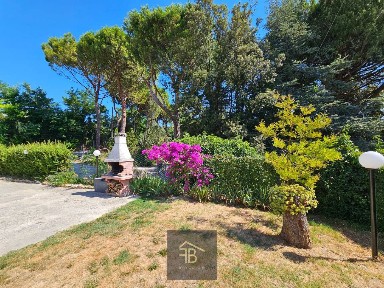Villa unifamiliare, ottimo stato, 260 m², Offagna