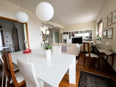 Villa unifamiliare, ottimo stato, 326 m², Baraccola - Aspio, Ancona