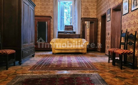 Villa plurifamiliare via Cesare Battisti, Centro, Osimo