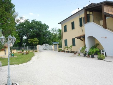 Villa bifamiliare via Vallato Superiore, Trecastelli