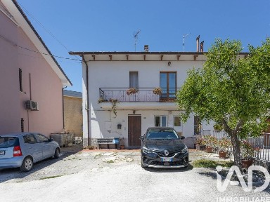 Villa bifamiliare via Tornazano 64, Centro, Filottrano