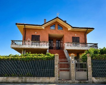 Villa bifamiliare Lungomare Rocca Priora, Marina Di Rocca Priora, Falconara Marittima