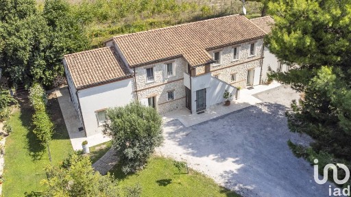 Villa unifamiliare frazione Massignano, Poggio - Massignano, Ancona