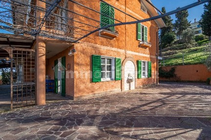 Villa unifamiliare via Giuseppe Verdi 6, Centro, Loreto