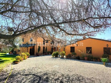 Villa unifamiliare via Alcide De Gasperi 1, Centro, Offagna