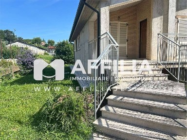 Villa bifamiliare Strada Provinciale Di Morro D'alba, 0, Morro d'Alba