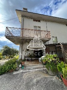 Villa unifamiliare Contrada Casalta, Castelleone di Suasa