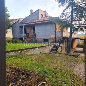Villa unifamiliare 380 m², Centro, Agugliano