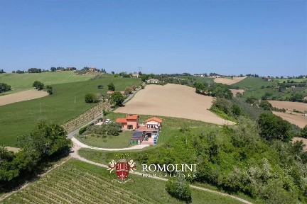Villa unifamiliare, buono stato, 647 m², Centro Storico, Senigallia