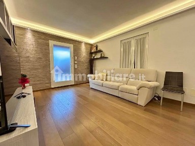 Villa unifamiliare, ottimo stato, 160 m², Piane, Camerata Picena