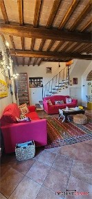 Quadrilocale su più livelli, Casole d'Elsa