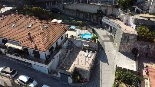 Villa a schiera via Piave, Camporosso