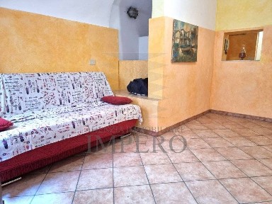 Villa a schiera salita alle Mura 17, Centro Storico, Ventimiglia