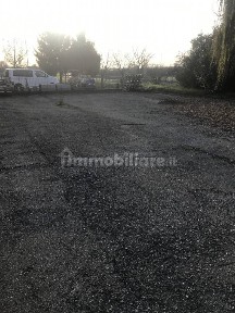 Capannone in Vendita