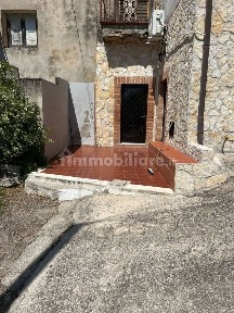 Caiazzo, Via Cesine, 14