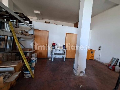 Magazzino - Deposito in Affitto