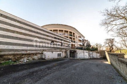 Magazzino - Deposito in Affitto