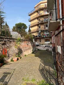 Magazzino - Deposito in Affitto