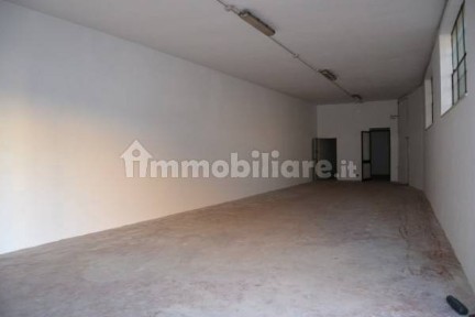 Magazzino - Deposito in Affitto