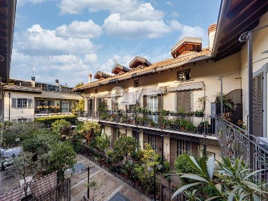 Appartamento via Gaetano Donizetti 16, Parco, Monza